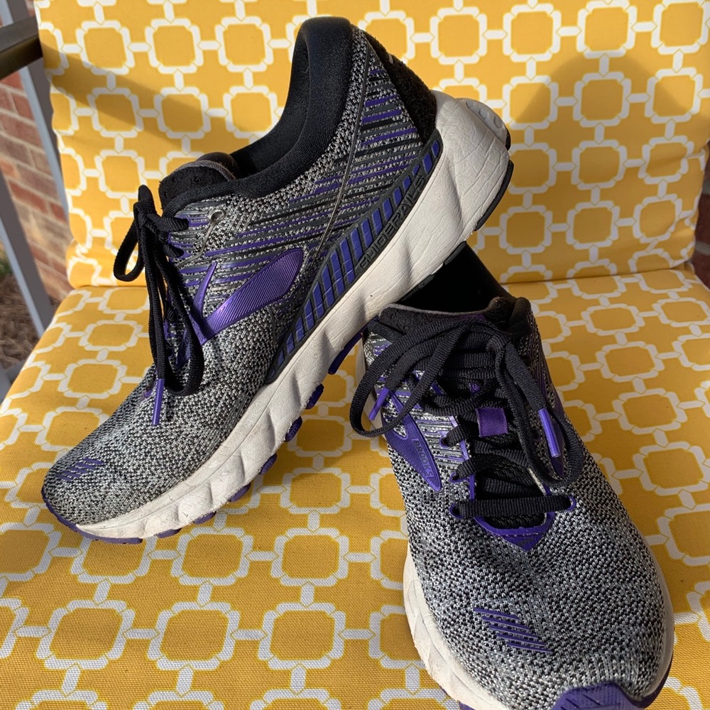 Brooks Adrenaline GTS 19